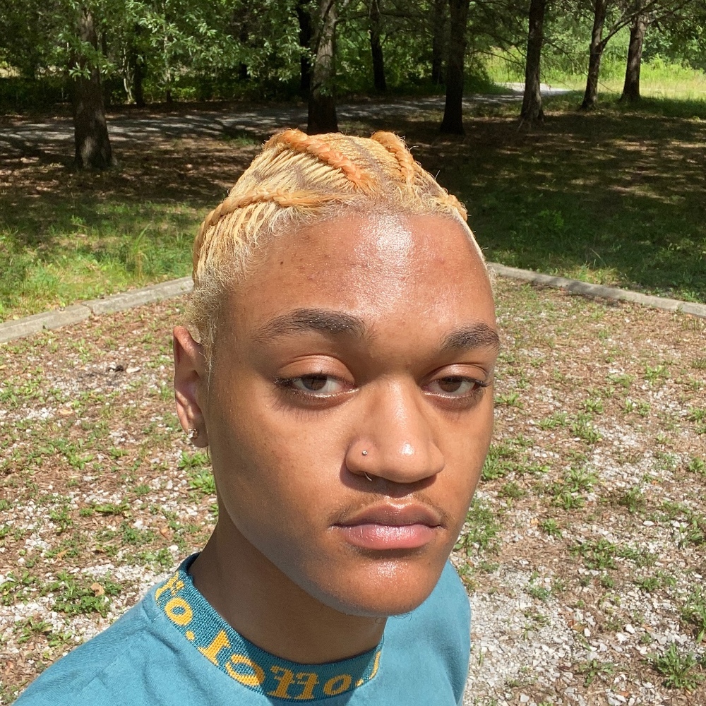 Meet your Posher, Malik